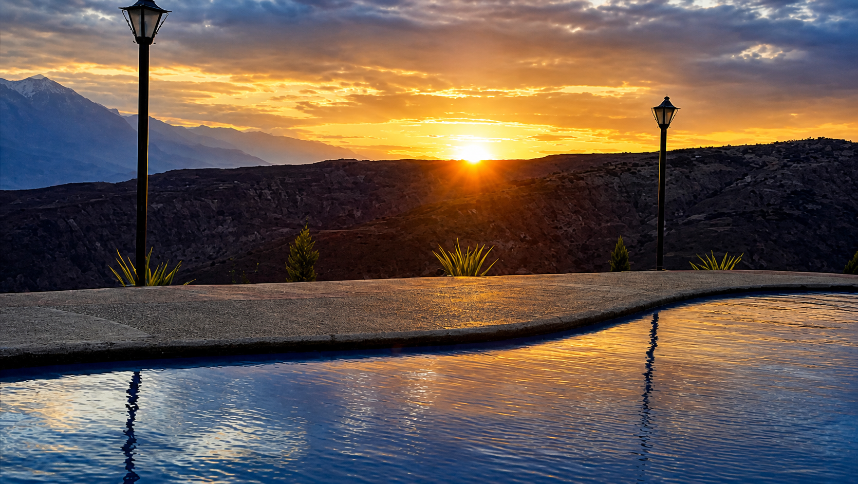 Piscina al atardecer